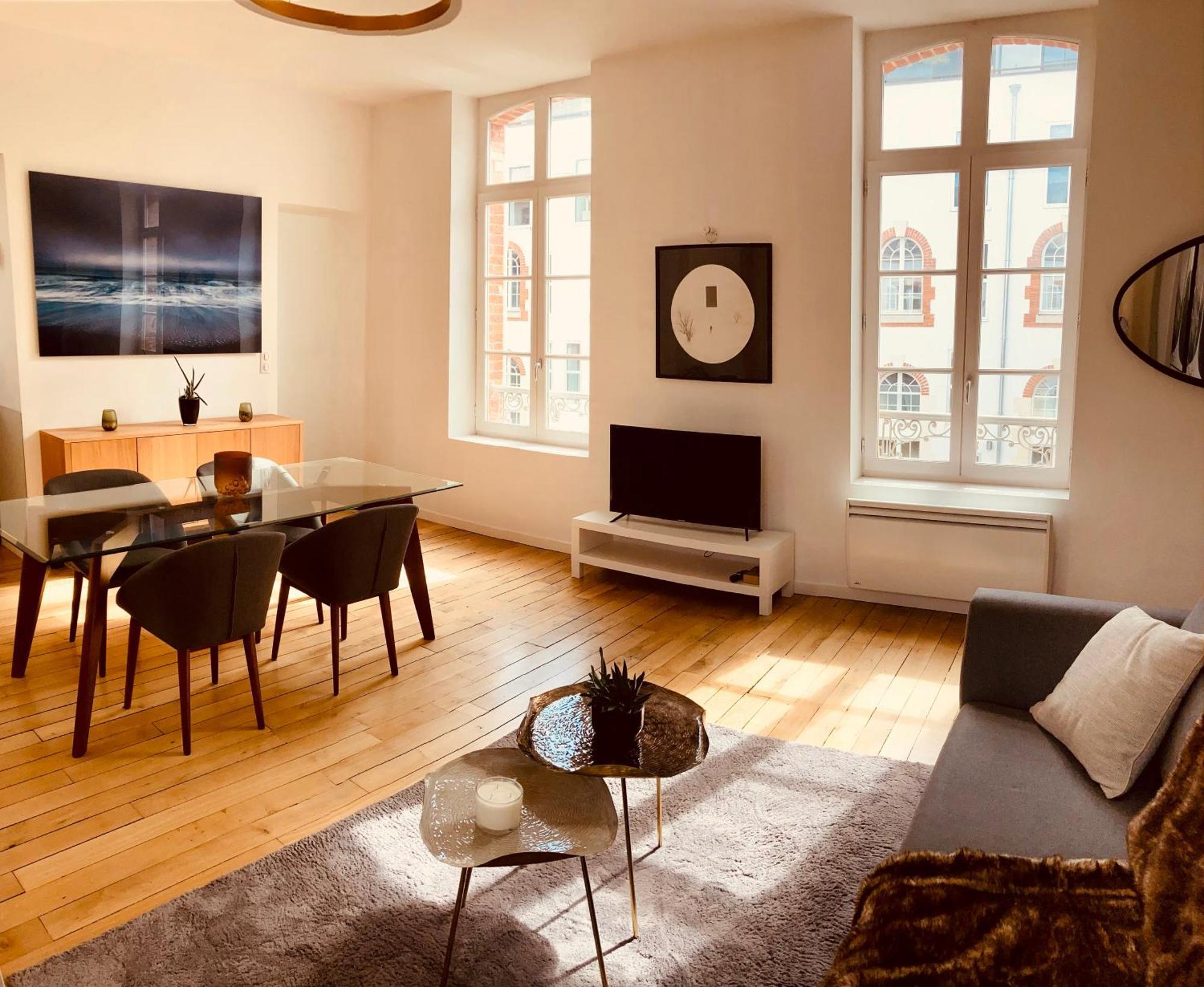 So Guest- Luxueux Appartement, Ancienne Maison De Champagne Proche Cathedrale ランス エクステリア 写真