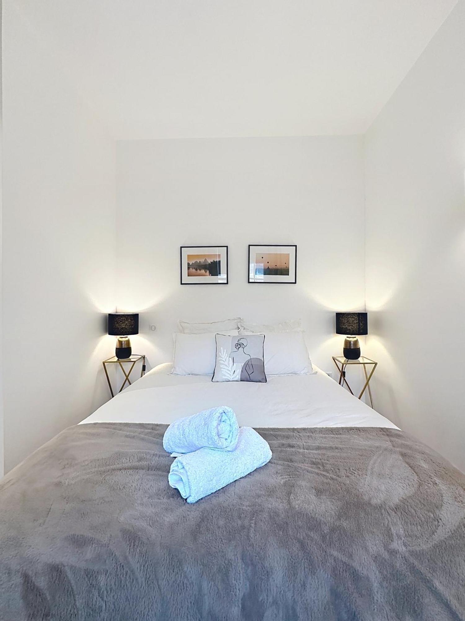 So Guest- Luxueux Appartement, Ancienne Maison De Champagne Proche Cathedrale ランス エクステリア 写真