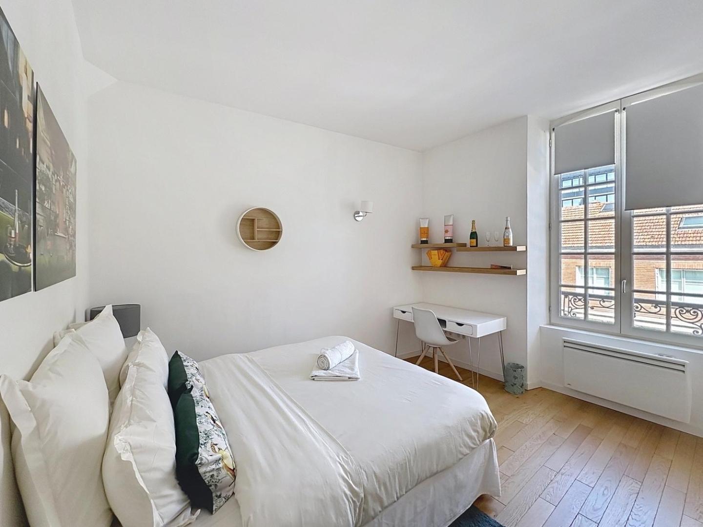 So Guest- Luxueux Appartement, Ancienne Maison De Champagne Proche Cathedrale ランス エクステリア 写真